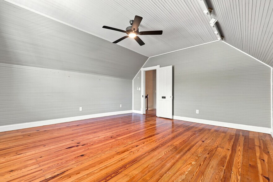 More Photos Of 339 W Main St, Easley Office For Sale