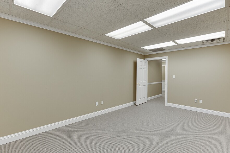 More Photos Of 743 Church St, Buford Industrial For Sale