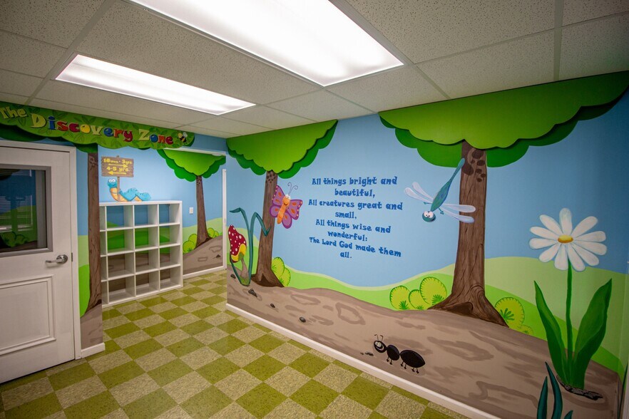 More Photos Of 23696 Northline Rd, Taylor Religious Facility For Sale