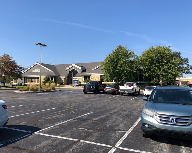 More Photos Of 409 E Cook Rd, Fort Wayne Office For Lease