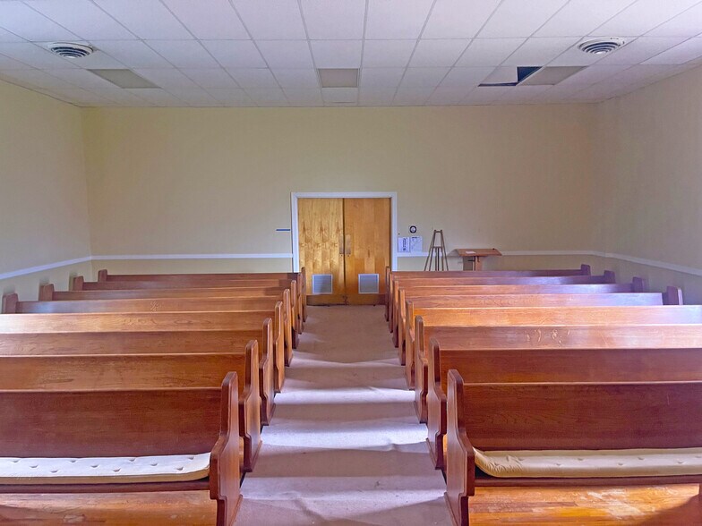 More Photos Of 84 Fairway Dr, Nashville Religious Facility For Lease