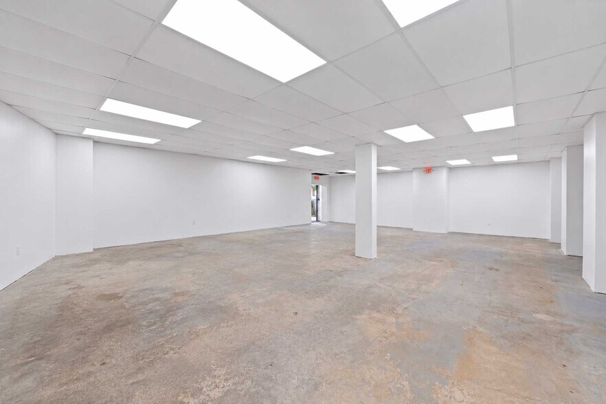 More Photos Of 744-748 Paterson Ave, East Rutherford Storefront For Lease