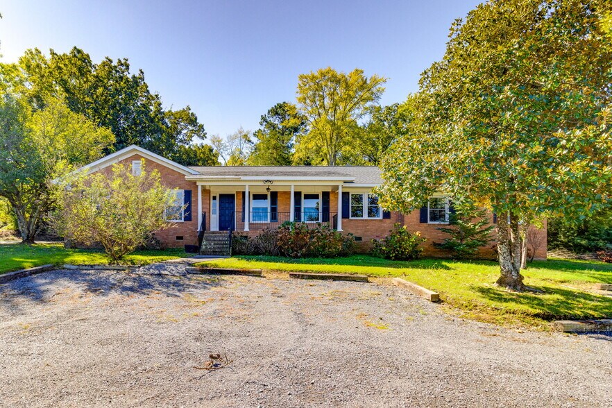 More Photos Of 161 Chapin Rd, Chapin Loft Creative Space For Sale