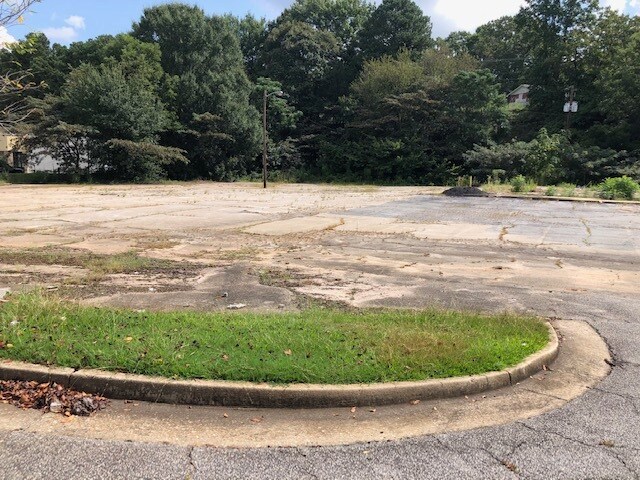 More Photos Of 4180 Jonesboro Rd, Forest Park Land For Sale
