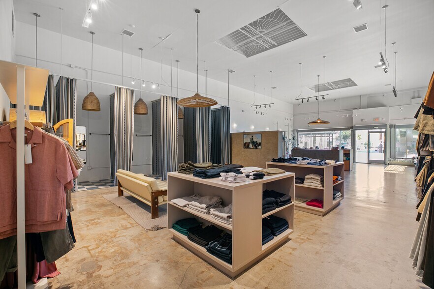 More Photos Of 5701 Figueroa St, Los Angeles Storefront For Sale