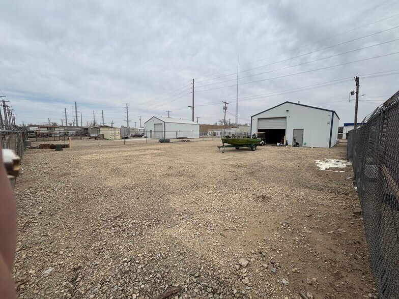 More Photos Of 1403 S Osage St, Wichita Warehouse For Lease