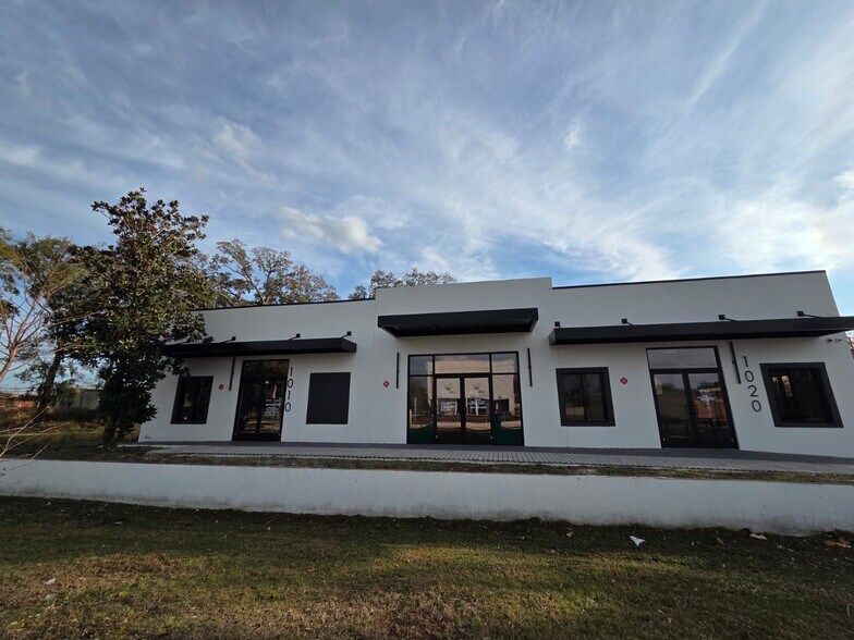 More Photos Of 1010-1020 W Oak St, Kissimmee Medical For Sale