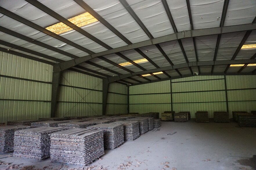 More Photos Of 403 N Main St, Evergreen Warehouse For Sale