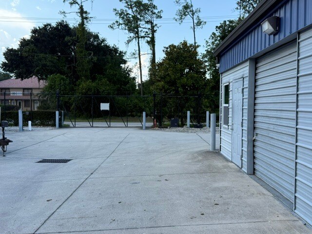 More Photos Of 14 Utility Dr, Palm Coast Industrial For Lease