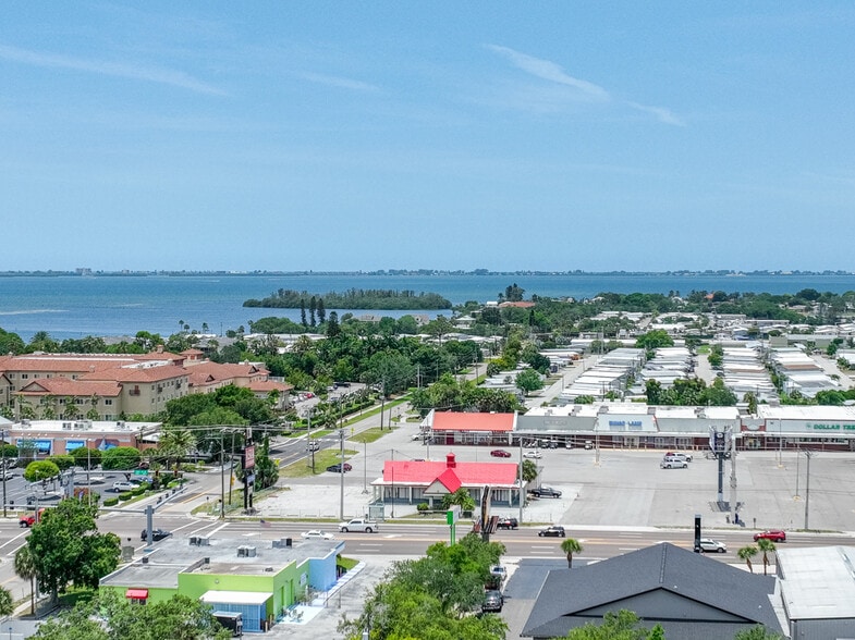 More Photos Of 6844 14th St W, Bradenton Restaurant For Lease