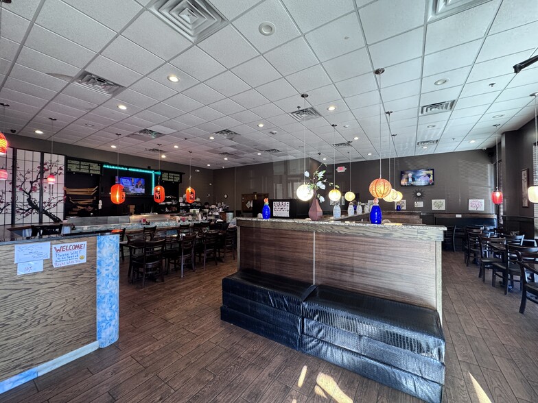 More Photos Of 6408-6414 Trading Sq, Haymarket General Retail For Lease