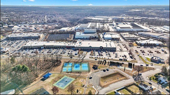 More Photos Of 686-698 Oak Tree Ave, South Plainfield Unknown For Lease