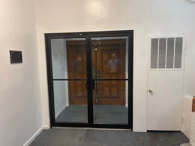 More Photos Of 18 W First St, Dayton Loft Creative Space For Sale