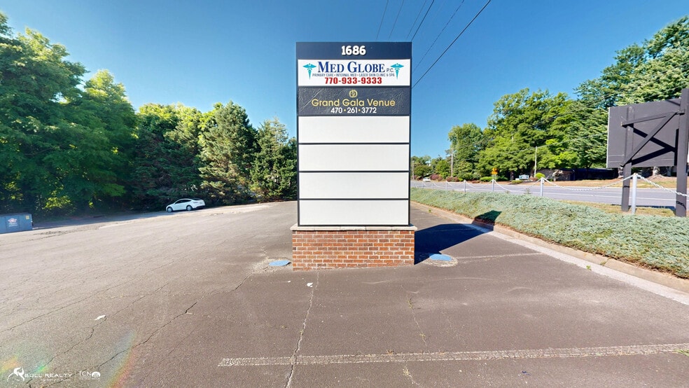 More Photos Of 1686 Roswell Rd, Marietta Office Residential For Sale