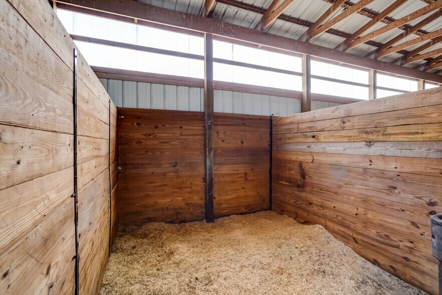 More Photos Of 1262 Fitzpatrick Rd, Auburn Specialty For Sale