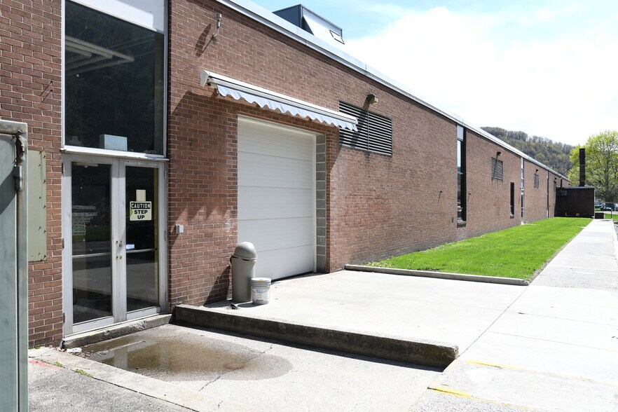 More Photos Of 401 Broad St, Johnstown Manufacturing For Lease