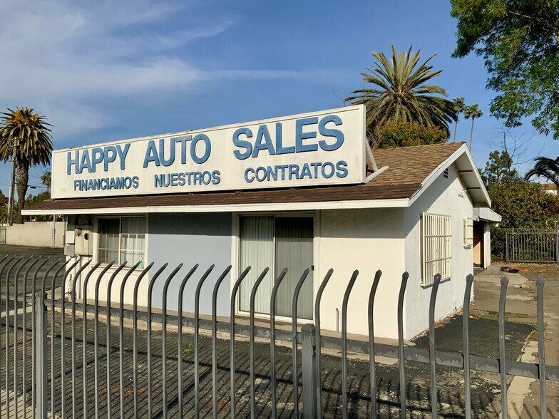 More Photos Of 721 N Santa Fe Ave, Vista Auto Dealership For Sale