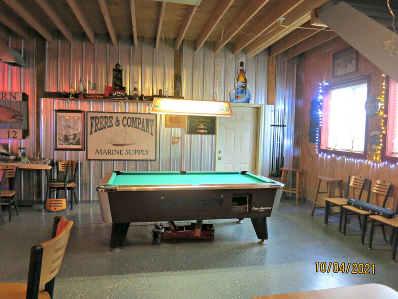 More Photos Of 7 Main St, Whitehall Marina For Sale