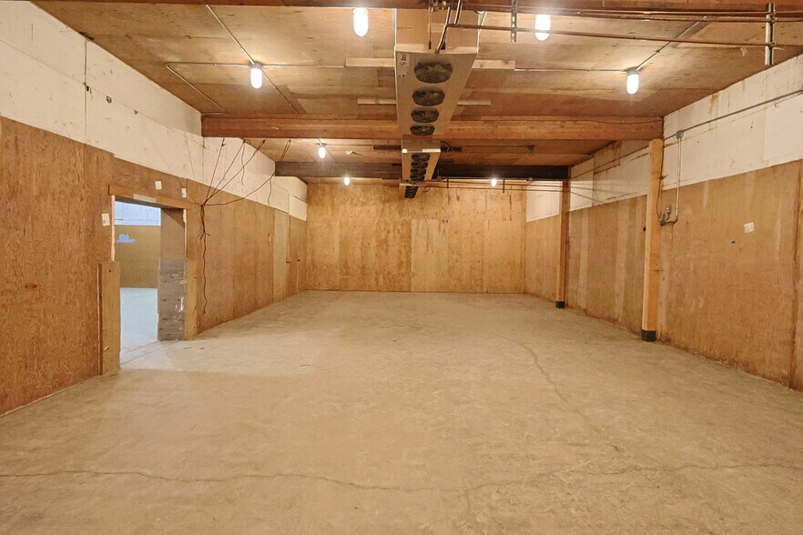 More Photos Of 665 Hemlock Ave, Coos Bay Refrigeration Cold Storage For Sale