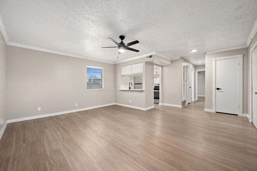 More Photos Of 5606 N Lamar Blvd, Austin Apartments For Sale