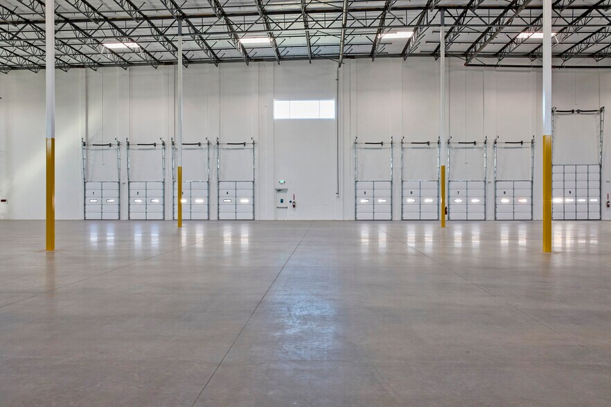 More Photos Of 3270 E Washington Blvd, Los Angeles Warehouse For Sale