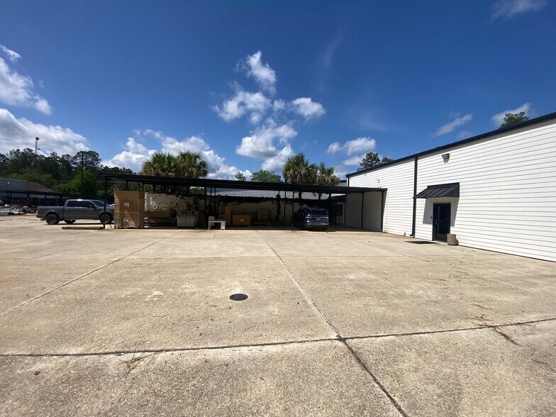 More Photos Of 29080 -29092 Krentel Rd, Lacombe Flex For Sale