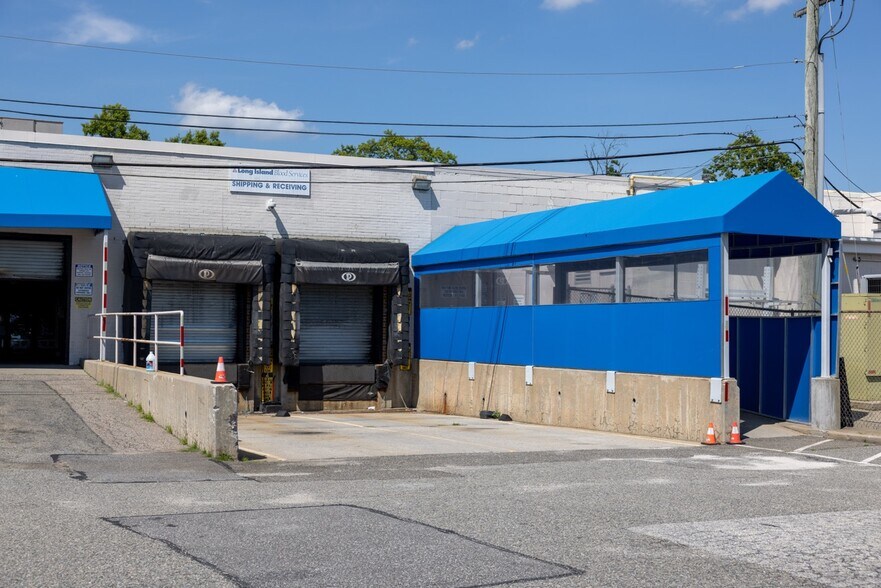 More Photos Of 1200 Prospect Ave, Westbury Manufacturing For Lease