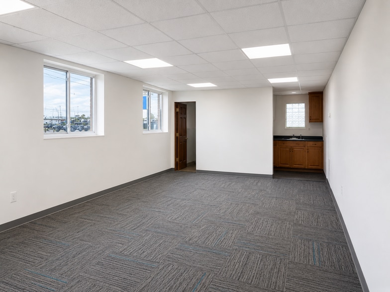 More Photos Of 26272 Groesbeck Hwy, Warren Warehouse For Sale