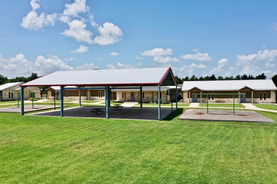 More Photos Of 4150 Highway 36 S, Brenham Shelter For Sale