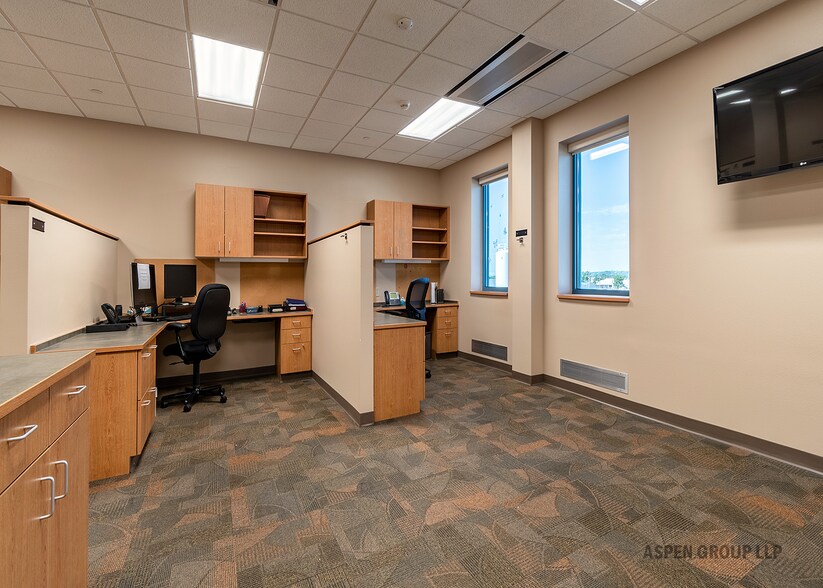 More Photos Of 1310 E Main Ave, Bismarck Medical For Lease