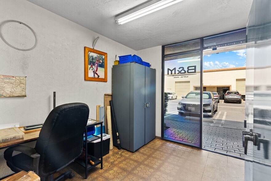 More Photos Of 12455 Branford St, Pacoima Warehouse For Sale