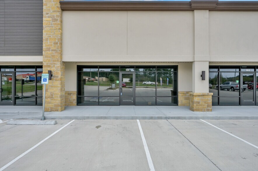More Photos Of 22453 W. Farm to Market 1097, Montgomery Storefront Retail Office For Lease