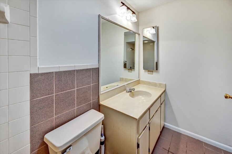 More Photos Of 4707 SW 8th Pl, Cape Coral Apartments For Sale
