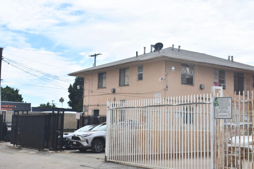 More Photos Of 904 N Western Ave, Los Angeles Storefront Retail Residential For Sale