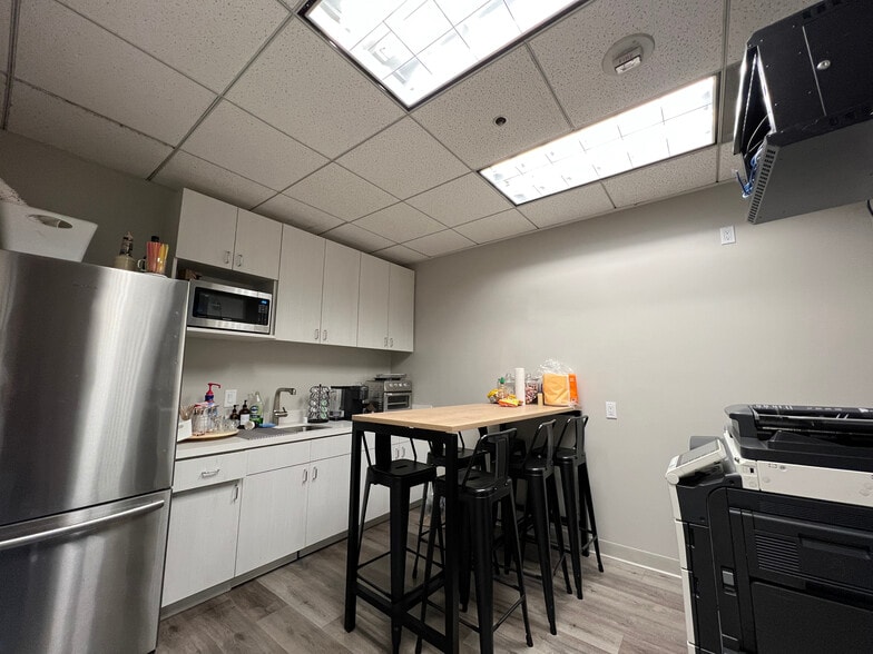 More Photos Of 8383 Wilshire Blvd, Beverly Hills Office Residential For Lease