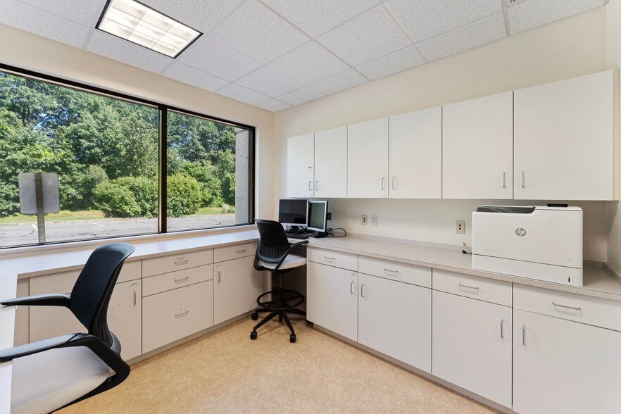 More Photos Of 265 Benton Dr, East Longmeadow Medical For Sale