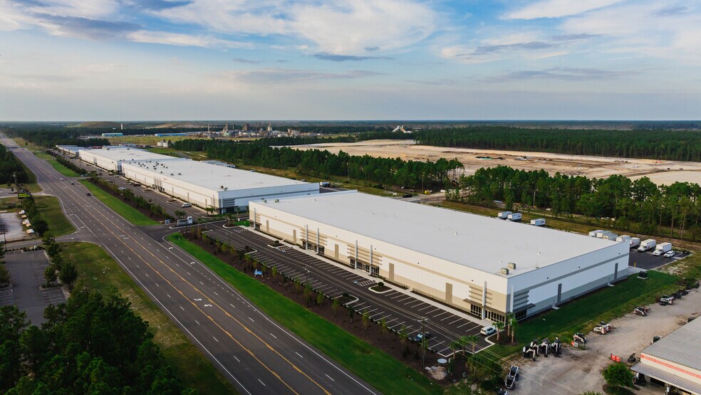 More Photos Of 3940 US Highway 421 N, Wilmington Unknown For Lease