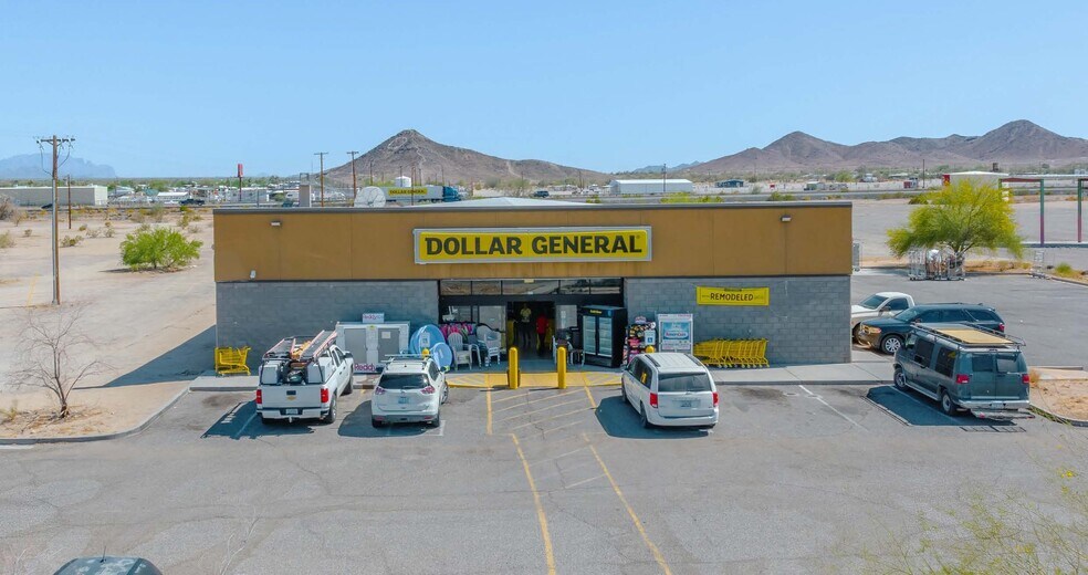 Primary Photo Of 925 W Main St, Quartzsite General Retail For Sale