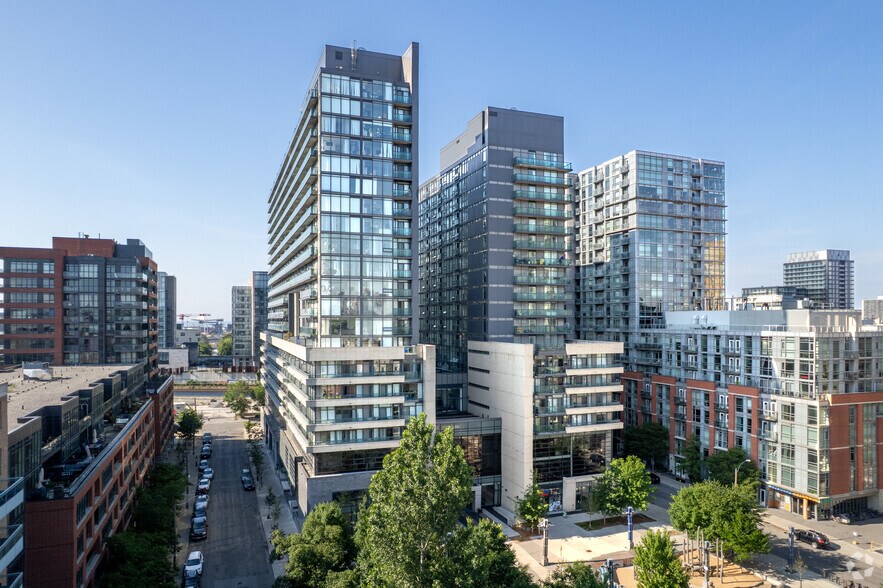 More Photos Of 32 Lisgar St, Toronto Apartments For Lease