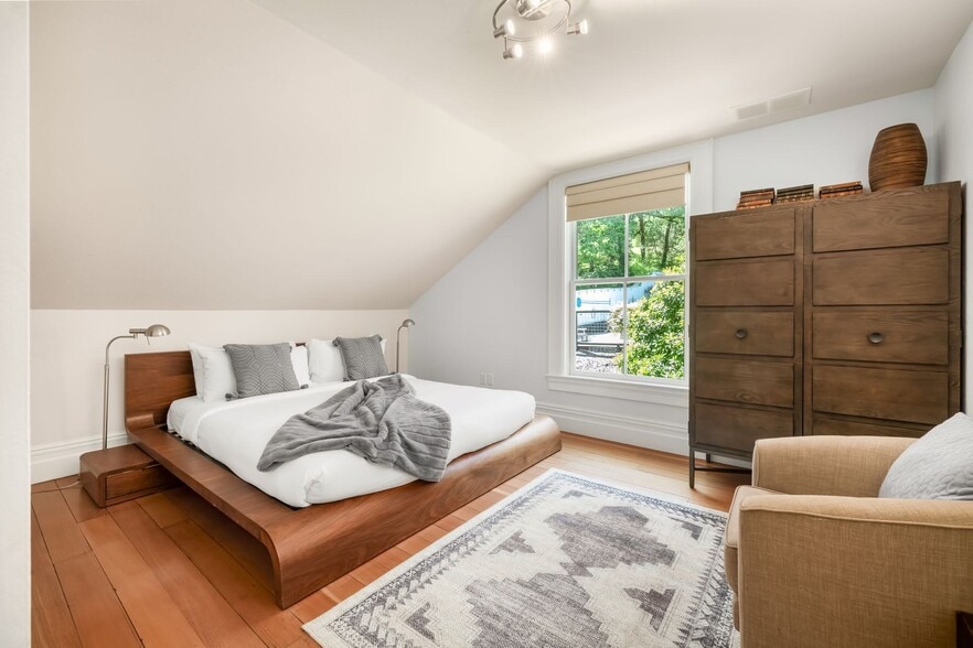 More Photos Of 1805 Foothill Blvd, Calistoga Hospitality For Sale