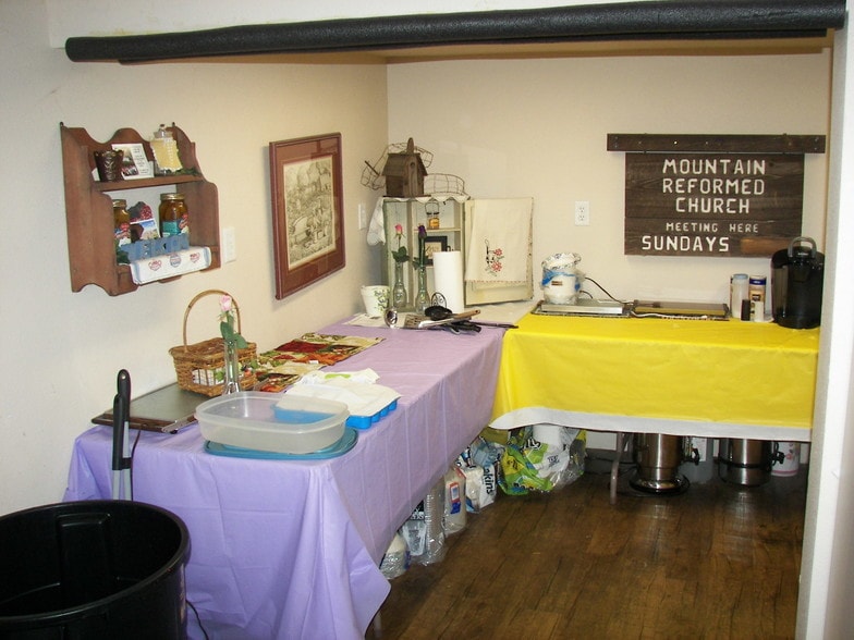 More Photos Of 23382 Crest Forest Dr, Crestline Freestanding For Sale