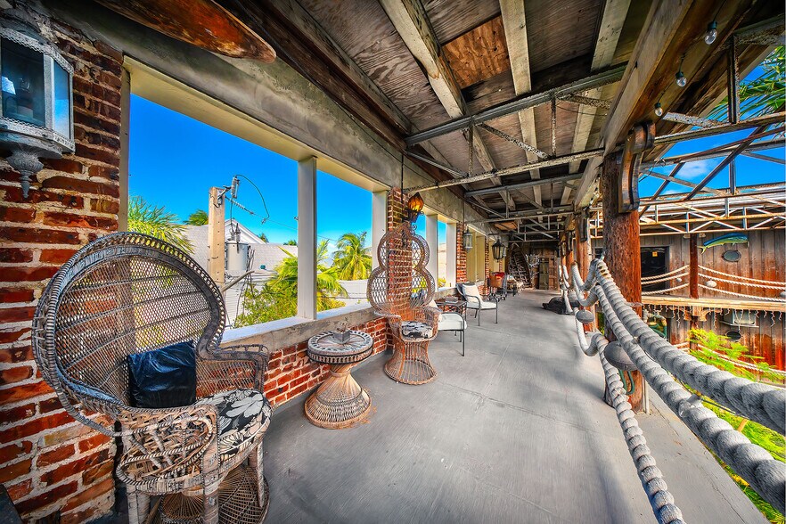 More Photos Of 314 Simonton St, Key West Flex For Sale