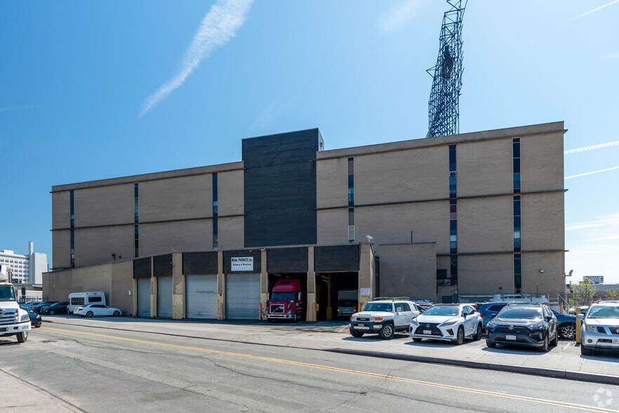 More Photos Of 27-11 49th Ave, Long Island City Manufacturing For Lease