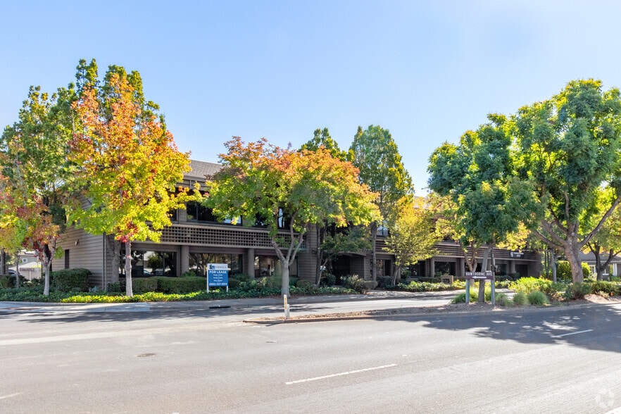 More Photos Of 175 S San Antonio Rd, Los Altos Office For Lease