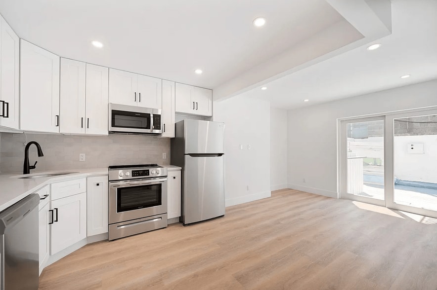 More Photos Of 76 Java St, Brooklyn Apartments For Sale