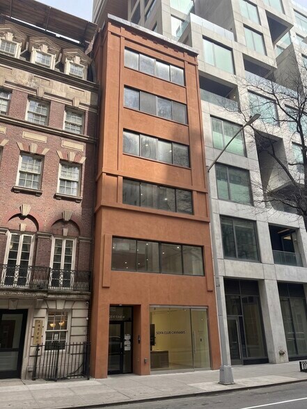 More Photos Of 127 E 56th St, New York Office For Lease