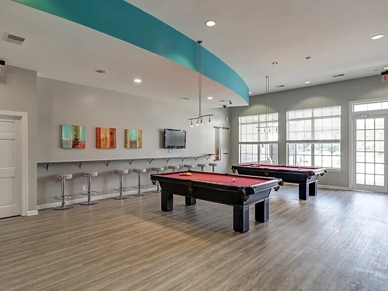 More Photos Of 1300 Independence Place Dr, Hinesville Apartments For Sale