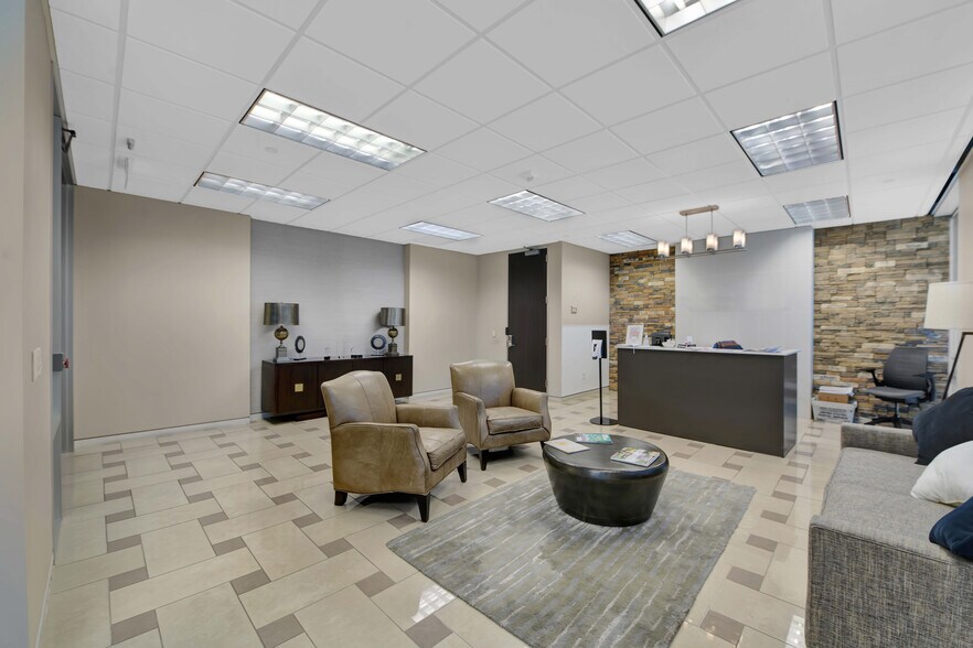 More Photos Of 681 Greens Pky, Houston Office For Lease