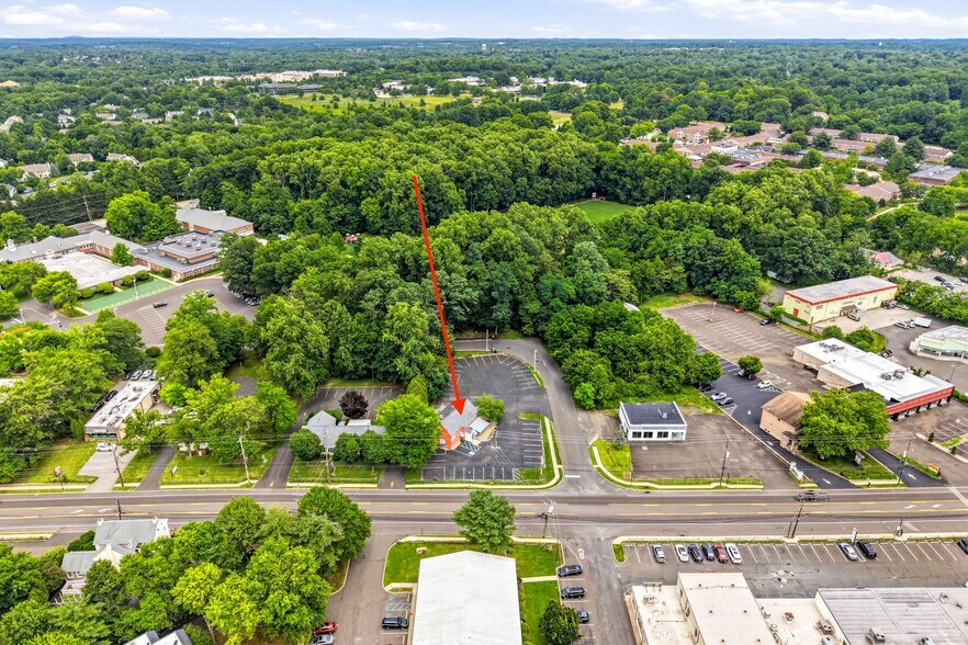 More Photos Of 924 N Bethlehem Pike, Ambler Restaurant For Sale