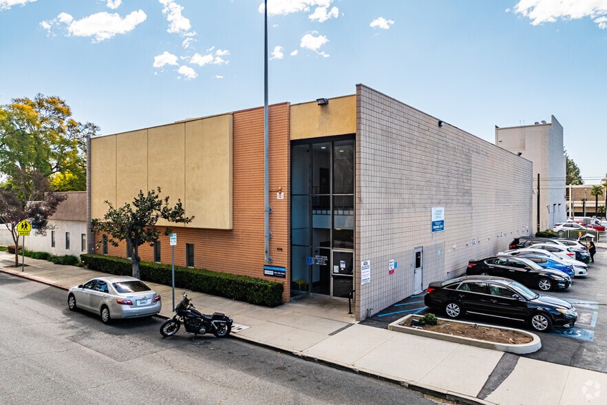 Primary Photo Of 436 W 4th St, Pomona Office For Lease